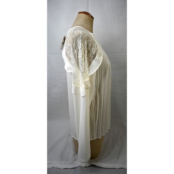 Lot of 2 EXPRESS Tops White/Off White XS NWT - Picture 10 of 10